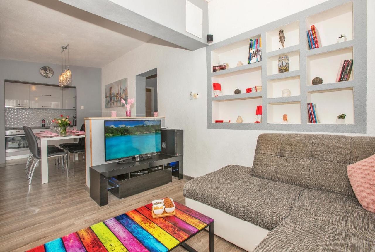 Apartman Koko With Private Jacuzzi Макарска Экстерьер фото